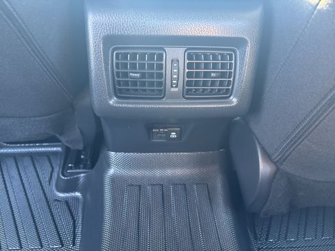 Used 2025 Toyota Camry LE image 14