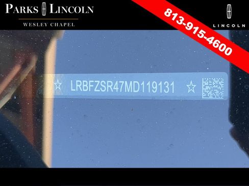 Used 2021 Buick Envision Avenir w/ Technology Package II image 16