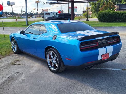 Used 2023 Dodge Challenger SRT Hellcat RWD image 5