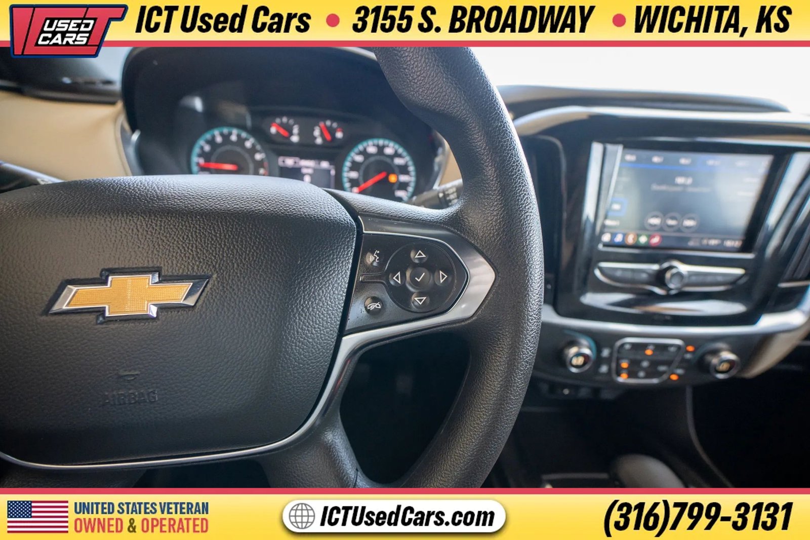 Used 2022 Chevrolet Traverse LS FWD image 15