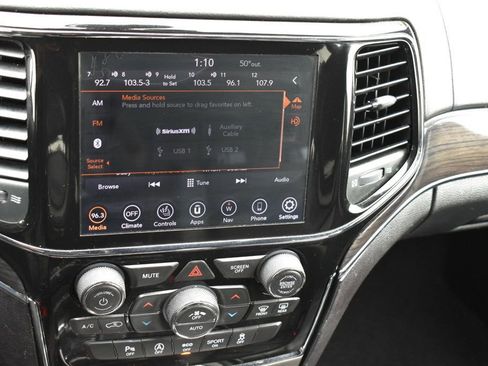 Used 2020 Jeep Grand Cherokee Overland image 31