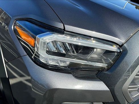 Used 2023 Toyota Tacoma TRD Off-Road image 32