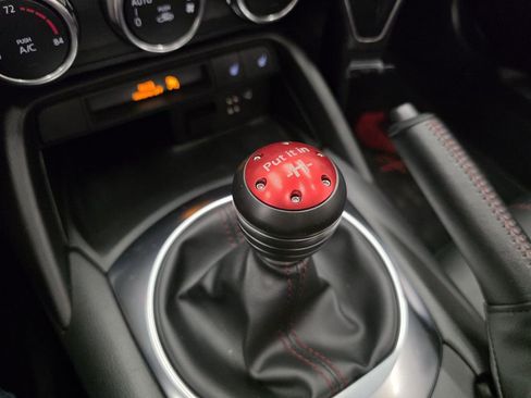 Used 2016 MAZDA MX-5 Miata Grand Touring image 40