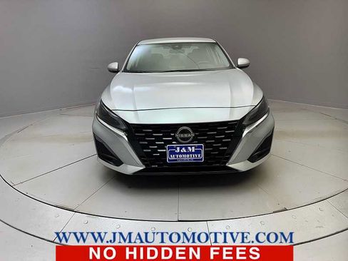Used 2023 Nissan Altima 2.5 SV AWD/4WD image 8