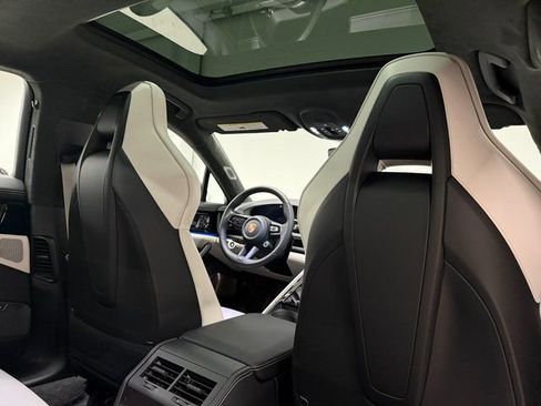 New 2026 Porsche Panamera GTS image 26