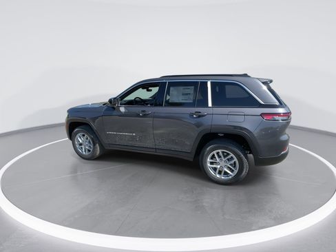 New 2025 Jeep Grand Cherokee Laredo X image 12