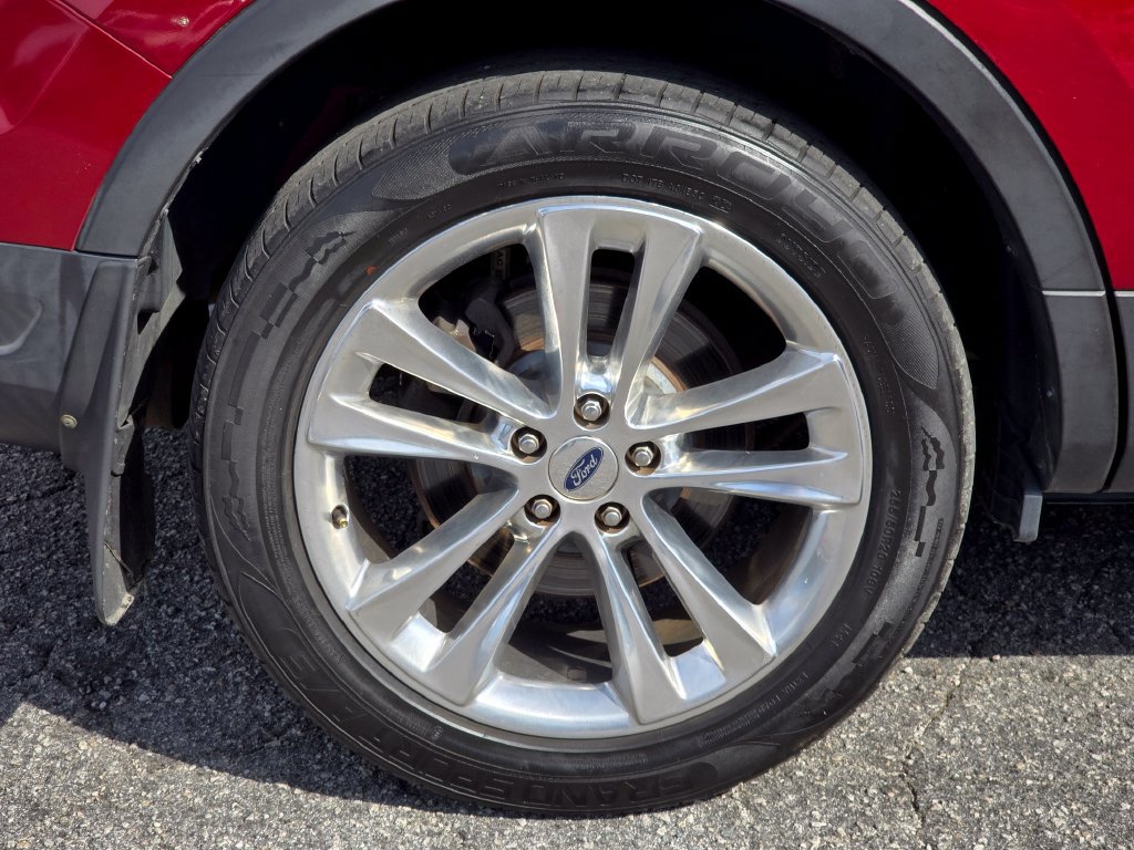 Used 2019 Ford Explorer XLT w/ Equipment Group 202A FWD image 15