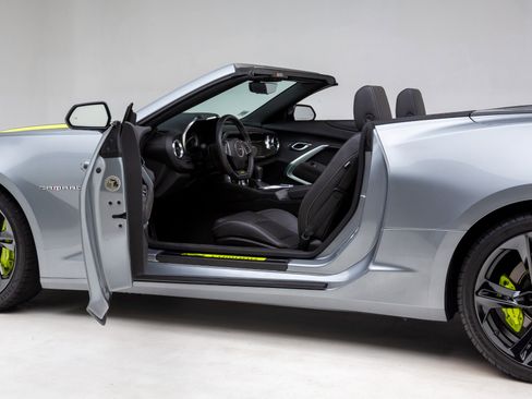 Used 2023 Chevrolet Camaro SS image 15