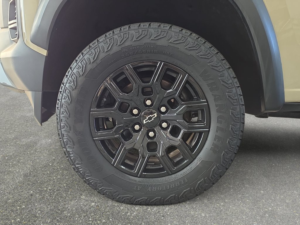 Used 2024 Chevrolet Colorado Trail Boss w/ Advanced Trailering Package AWD/4WD image 28