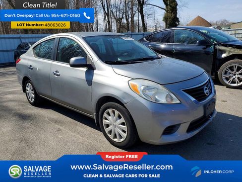 Used 2012 Nissan Versa SV w/ Convenience Pkg FWD image 5