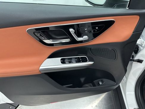 New 2026 Mercedes-Benz GLC 300 GLC 300 image 11