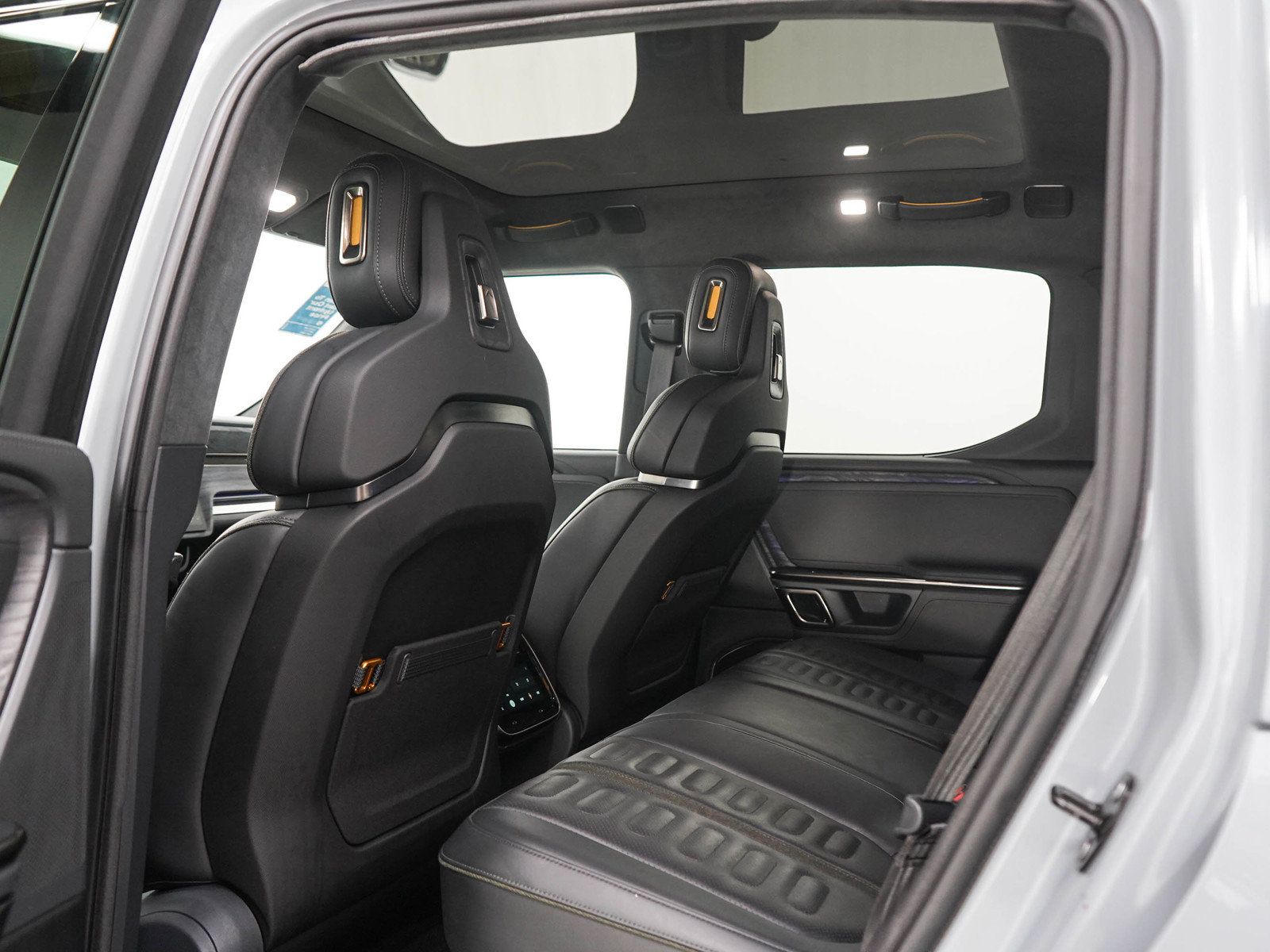 Used 2022 Rivian R1T Adventure AWD/4WD image 17