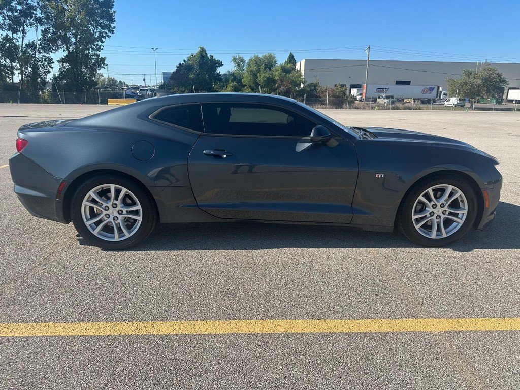 Used 2019 Chevrolet Camaro LS RWD image 4