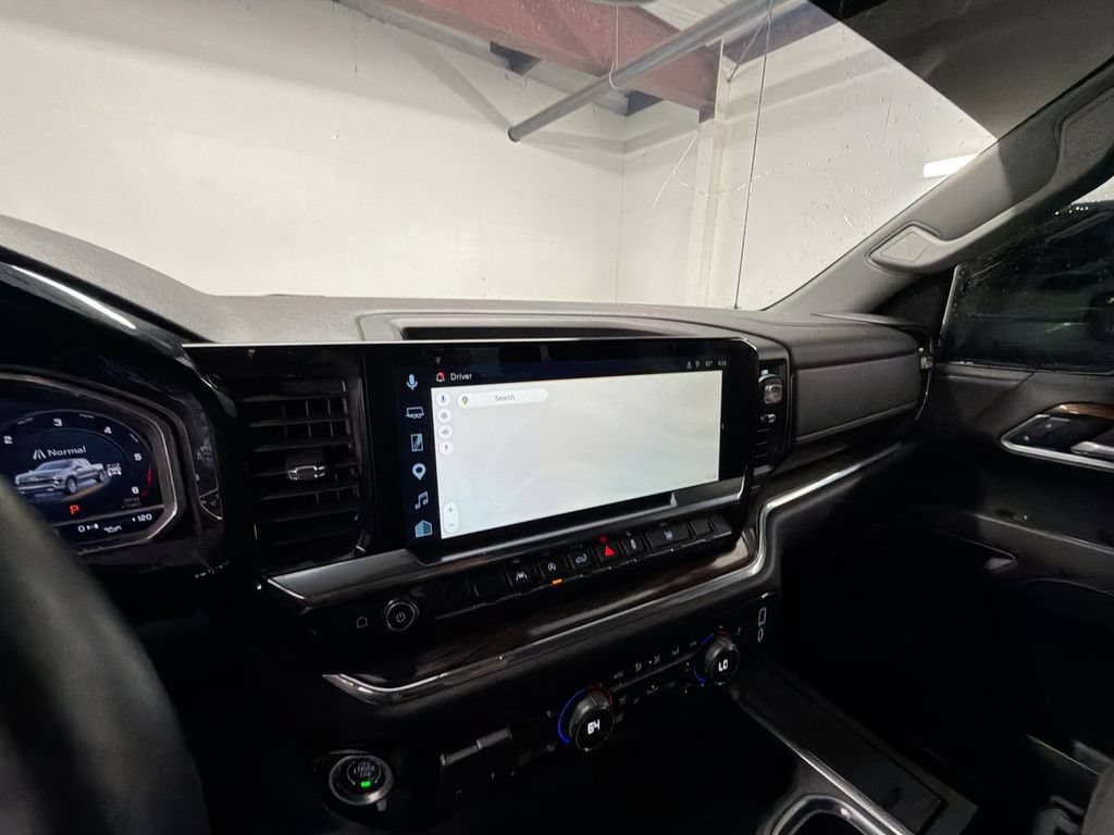 Used 2025 Chevrolet Silverado 1500 LT w/ Max Trailering Package AWD/4WD image 18