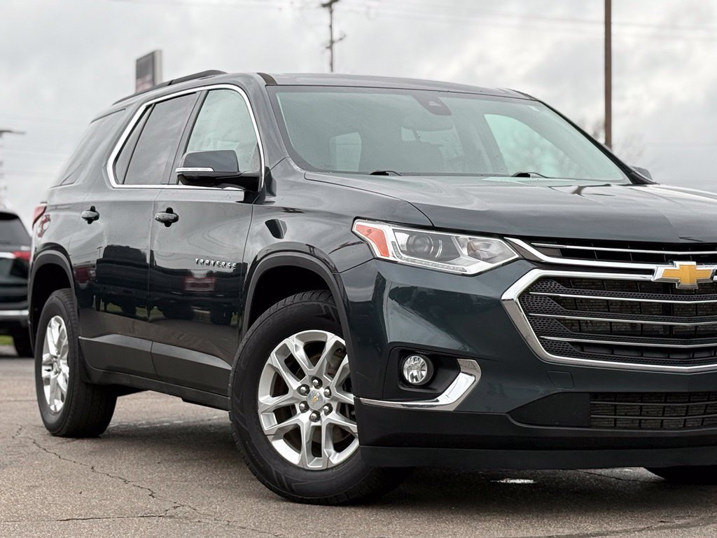 Used 2020 Chevrolet Traverse LT w/ Driver Confidence II Package AWD/4WD image 44