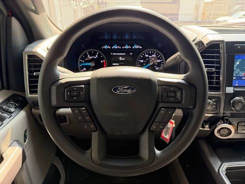 Used 2022 Ford F250 XLT w/ XLT Value Package AWD/4WD image 11
