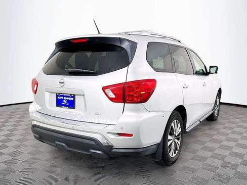 Used 2017 Nissan Pathfinder SL image 5