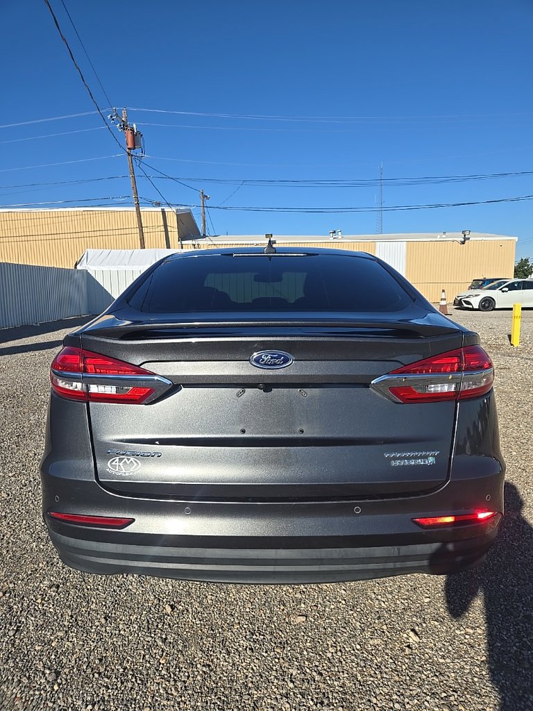 Used 2019 Ford Fusion Titanium FWD image 4