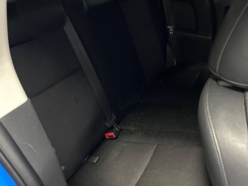 Used 2007 Toyota FJ Cruiser 4WD image 10