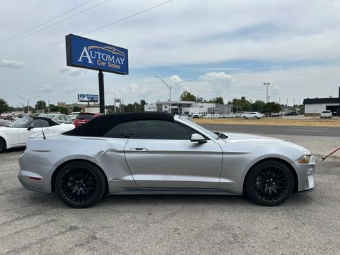 Used 2020 Ford Mustang Premium RWD image 9