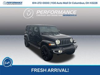 Used 2025 Jeep Wrangler Unlimited Sahara video 1