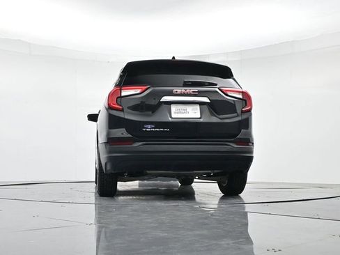 Used 2022 GMC Terrain SLE image 35