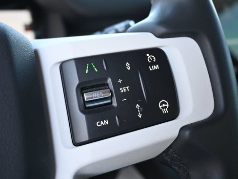 Used 2025 Land Rover Defender 110 S AWD/4WD image 16