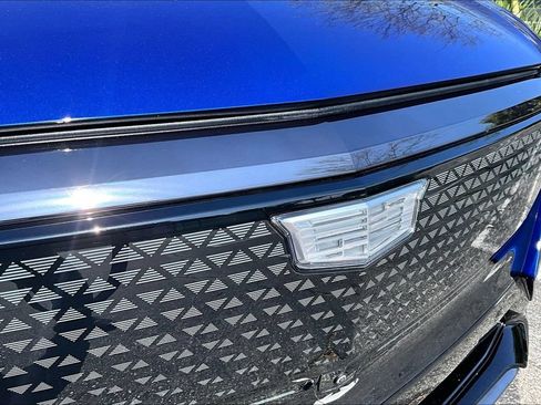Used 2025 Cadillac Lyriq Sport AWD/4WD image 30
