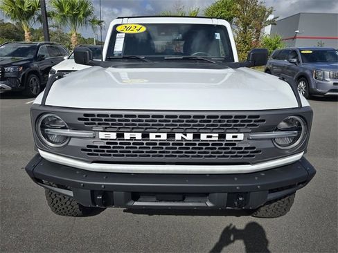 Used 2024 Ford Bronco Badlands image 19