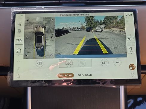 New 2026 Land Rover Range Rover SE image 23