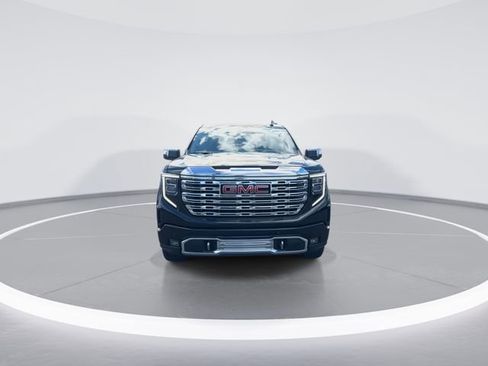 Used 2025 GMC Sierra 1500 Denali image 3