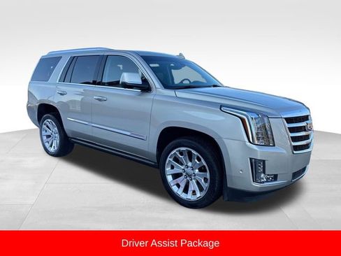 Used 2017 Cadillac Escalade Premium Luxury image 9