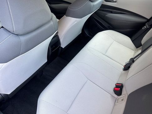 Used 2022 Toyota Corolla LE w/ Carpet Mat Package (TMS) FWD image 15