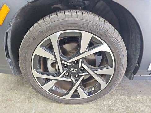 Certified 2023 Hyundai Kona Limited w/ Cargo Package image 10