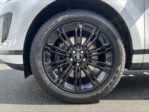 New 2026 Land Rover Range Rover Evoque S image 18