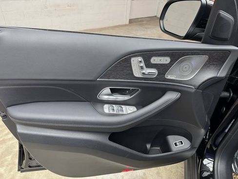 Certified 2025 Mercedes-Benz GLS 450 4MATIC image 10