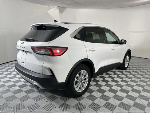 Used 2020 Ford Escape SE FWD image 8