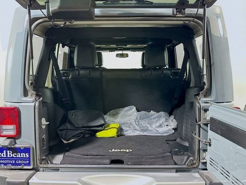 Used 2015 Jeep Wrangler Unlimited Sahara w/ Dual Top Group image 23