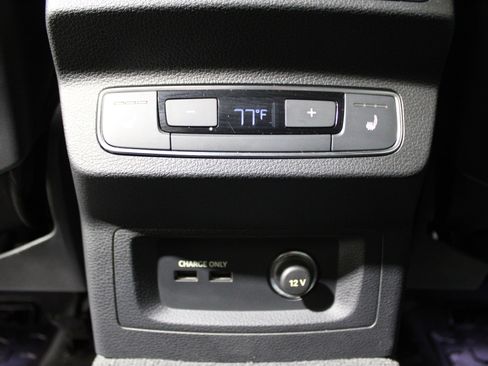 Used 2021 Audi Q5 Prestige w/ Prestige Package image 25