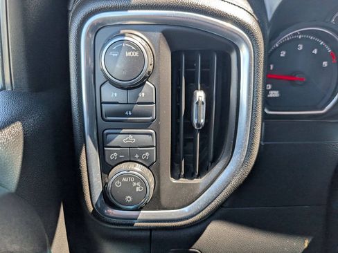 Used 2020 Chevrolet Silverado 2500 LT w/ Z71 Off-Road Package AWD/4WD image 18