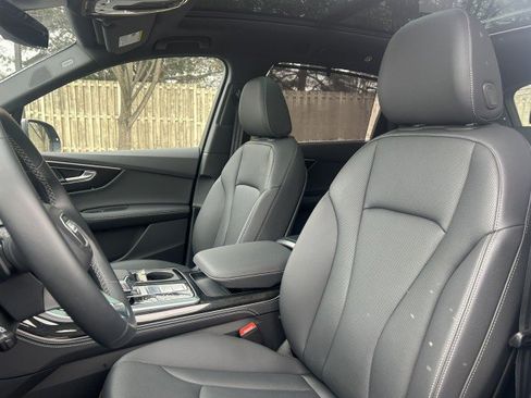 Certified 2025 Audi Q7 3.0T Premium Plus w/ Premium Plus Package image 19
