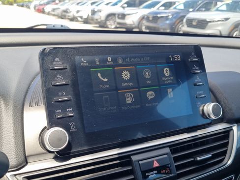 Used 2018 Honda Accord Sport image 30