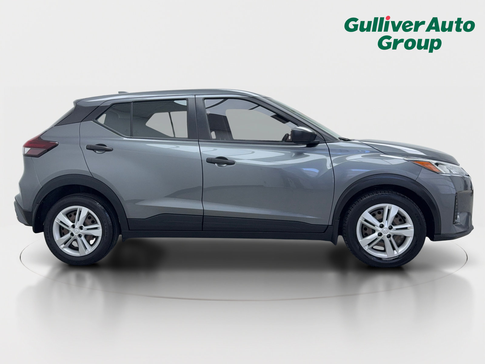 Used 2023 Nissan Kicks S FWD image 10