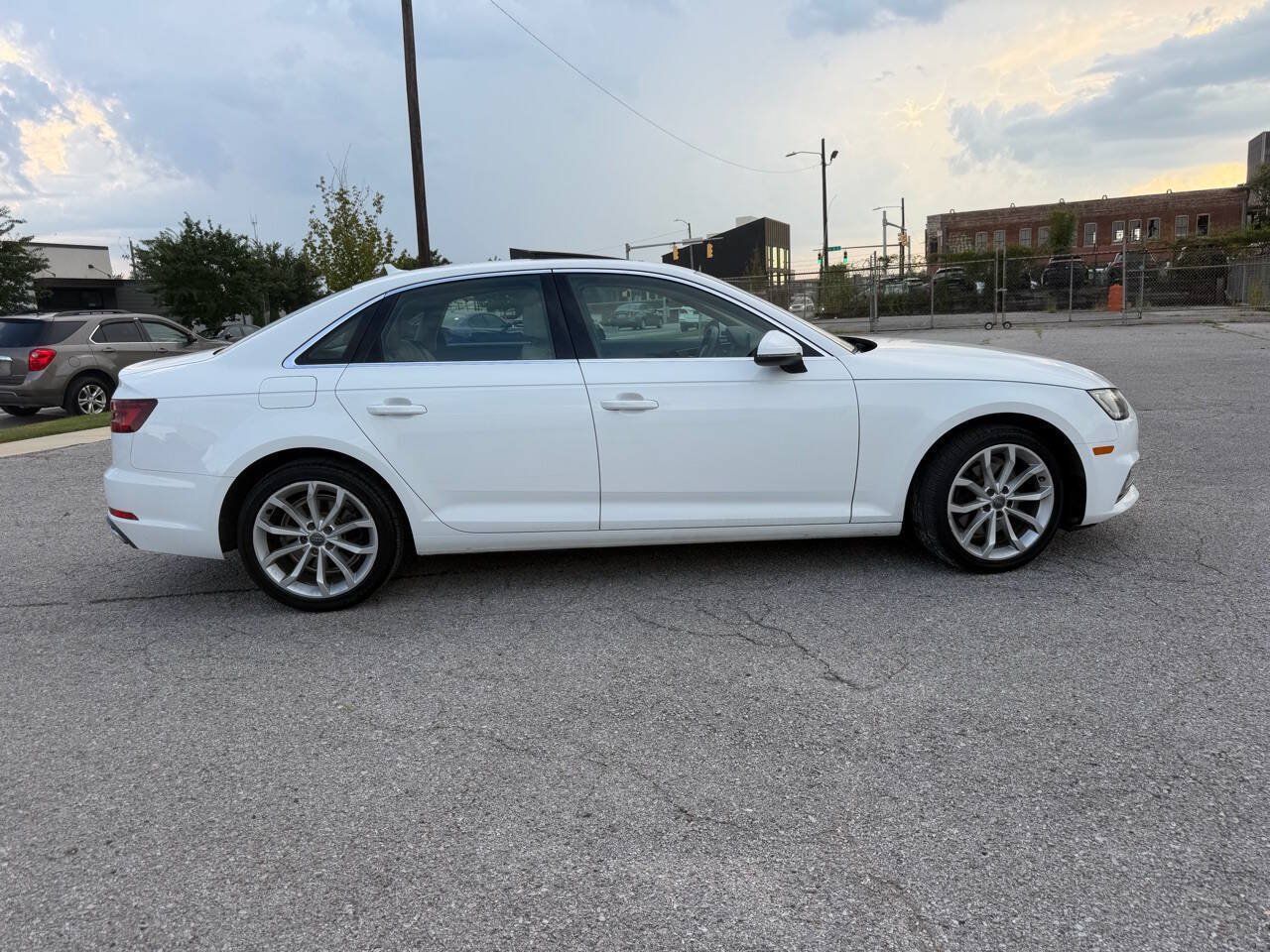 Used 2019 Audi A4 2.0T Premium w/ Convenience Package FWD image 8