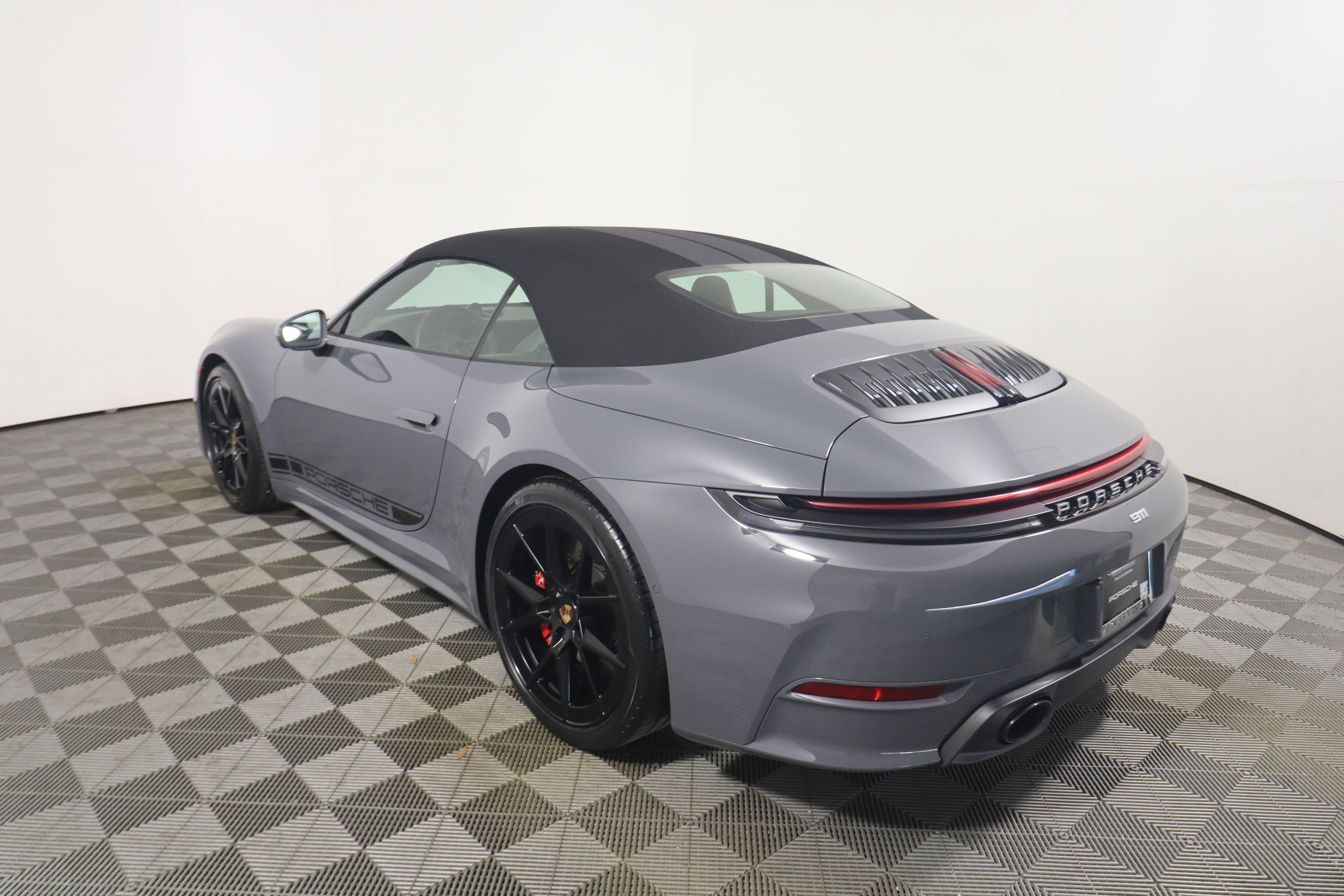 Certified 2026 Porsche 911 Carrera S RWD image 3