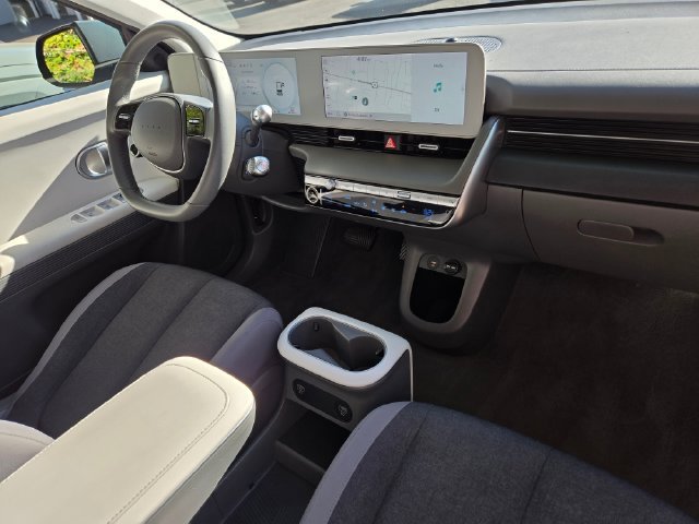 Used 2024 Hyundai Ioniq 5 SE RWD image 10