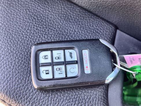 Used 2023 Honda Odyssey EX-L image 21