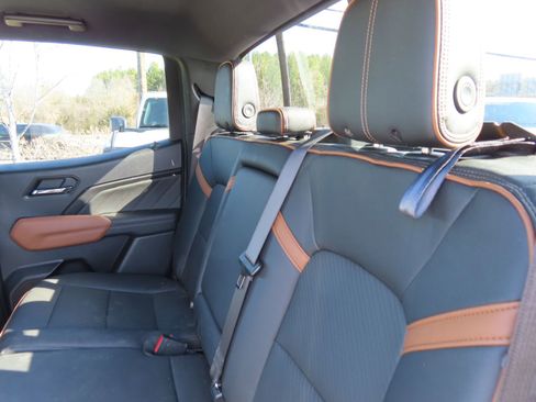 Used 2023 GMC Canyon AT4 w/ AT4 Premium Package image 33