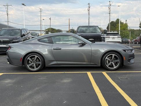 Certified 2024 Ford Mustang Coupe RWD image 2