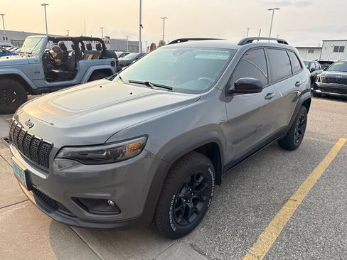 Certified 2022 Jeep Cherokee Latitude AWD/4WD image 4